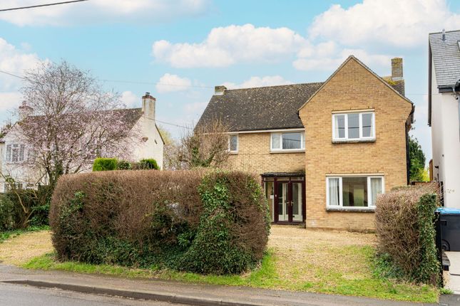 Thumbnail Detached house for sale in New Yatt Road, Witney