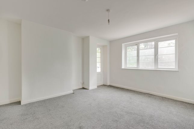 15, The Woodlands, Upper Norwood photo 2