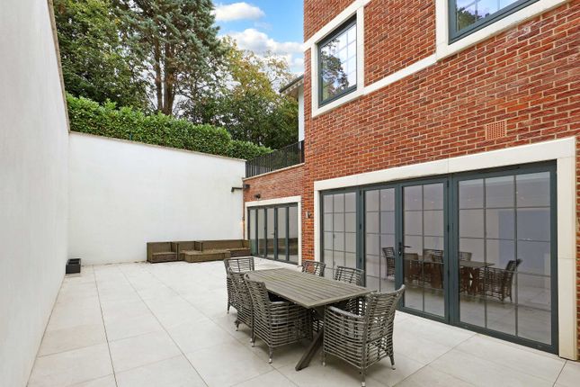 Penn Road, Buckinghamshire photo 3