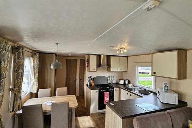 Thumbnail Mobile/park home for sale in North Sea Lane, Humberston, Grimsby