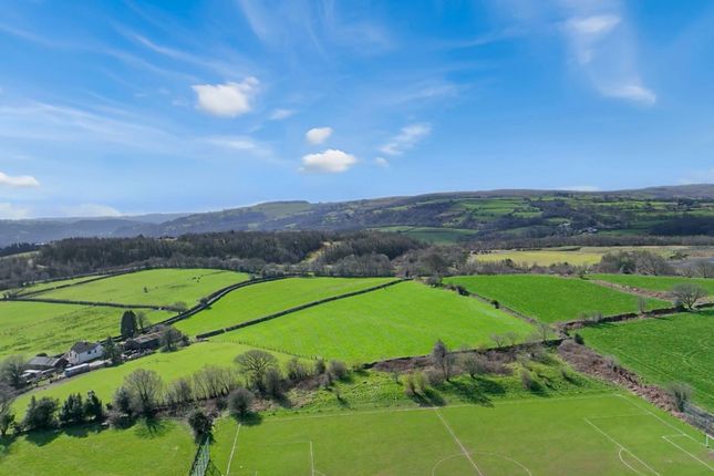 7 Gelliargwellt Road, Hengoed photo 2