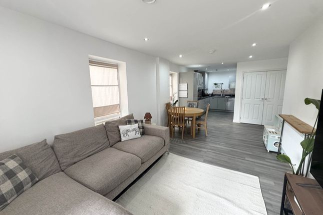 52, Affinity Place, Borehamwood photo 2