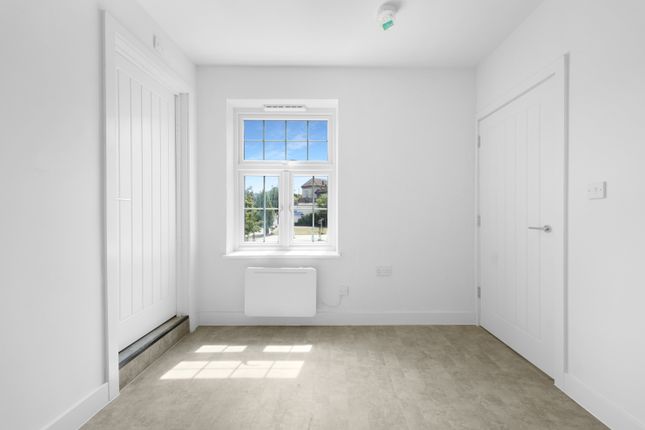 106a Woodcote Road, Wallington photo 5