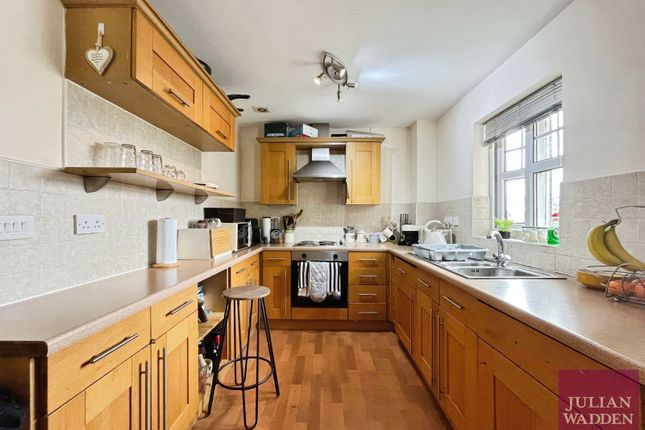 6, Cromwell Avenue, Stockport photo 4