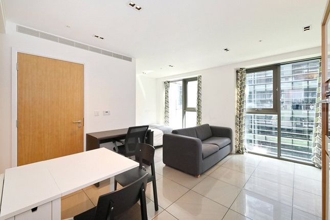 404, Triton Building, London photo 2