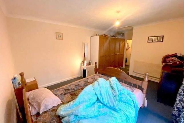 Flat for sale in Montague Street, Worthing