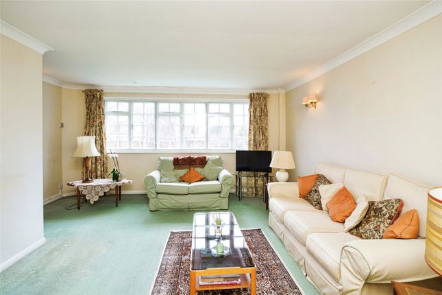 Town house for sale in Rookley Close, Tunbridge Wells, Kent
