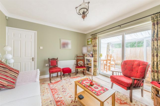 4, Church Close, Steyning photo 4