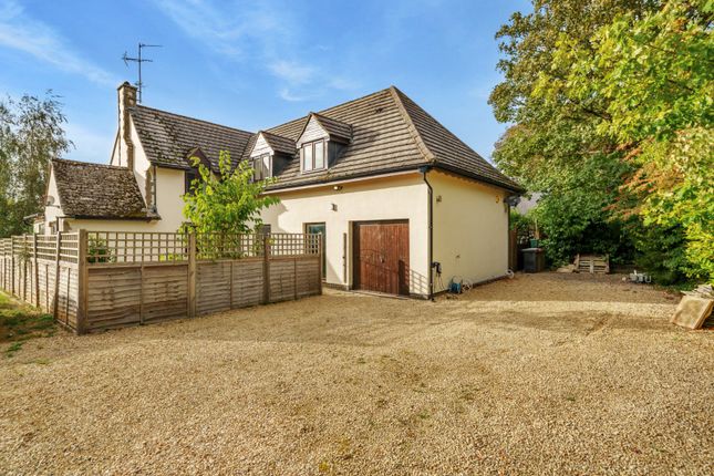 Detached house for sale in Fernham Road, Faringdon, Oxfordshire