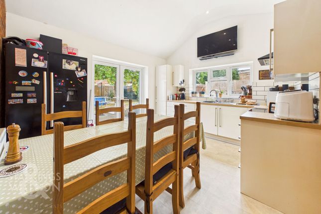 20 Broadfields Close, Eye photo 4
