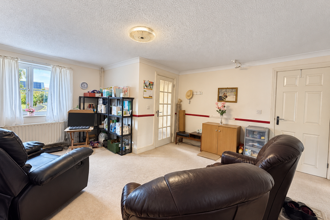6, Little Plover Close, Minehead photo 4