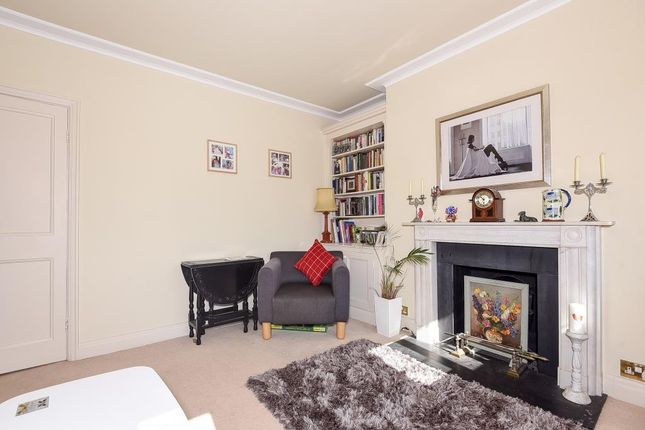 Flat to rent in Woodstock Close, Summertown