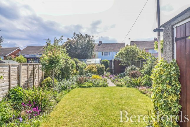 Semi-detached house for sale in Orchard Drive, Braintree