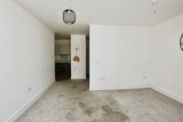5, The Bridgehouse, Weevil Lane, Gosport photo 4