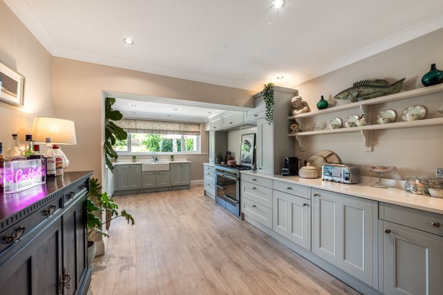 21, Oakland Avenue, Droitwich photo 4