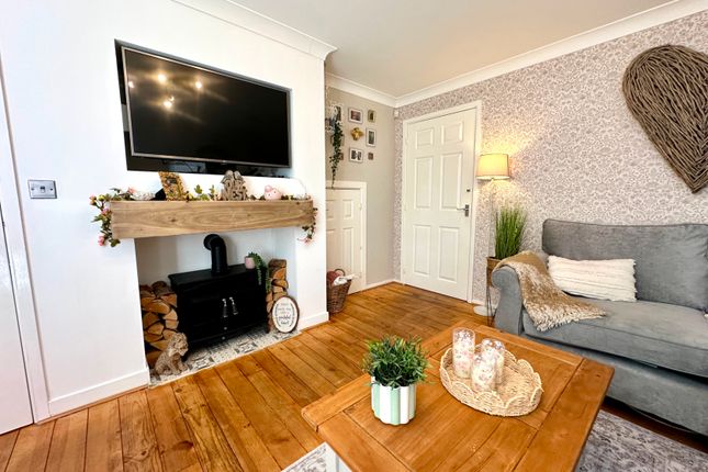 95, Woden Road West, Wednesbury photo 3