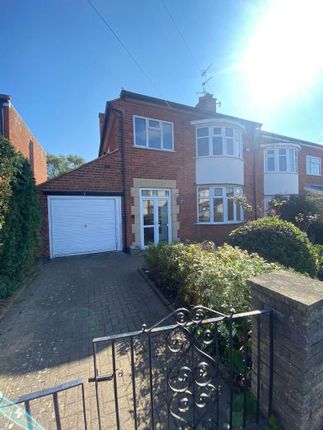 Thumbnail Semi-detached house to rent in Romway Avenue, Leicester