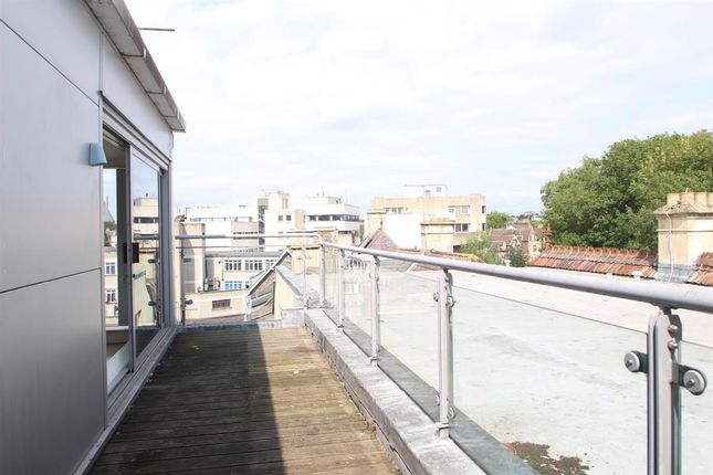 Thumbnail Flat for sale in Elmdale Road, Clifton, Bristol