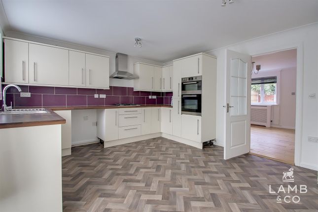 23, Blake Drive, Clacton-On-Sea photo 2