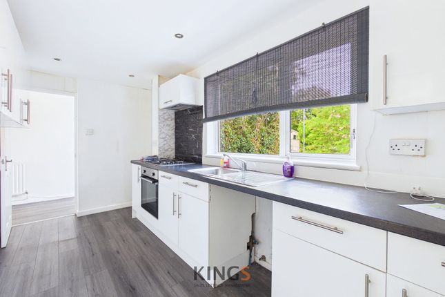 29 Chennells, Hatfield photo 2