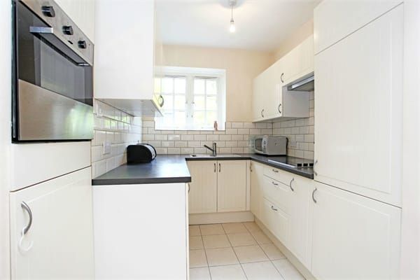 110, Riverside Gardens, London photo 2