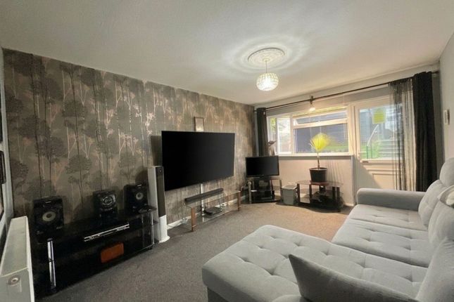 7 Frank Rogers Walk, Rugeley photo 2