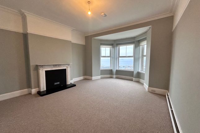 Flat 2, Penzance photo 2