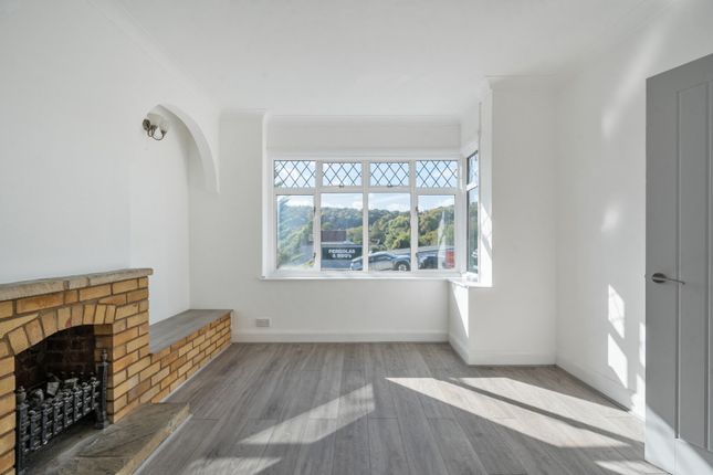 187, London Road, Buckinghamshire photo 3