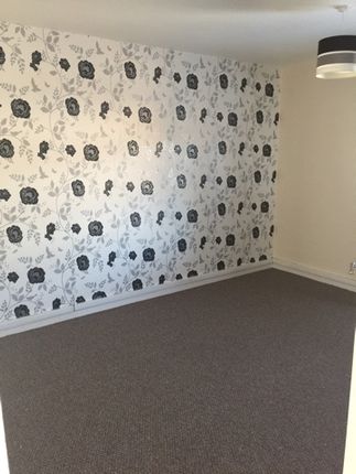 70, Lewis street, Tipton photo 4