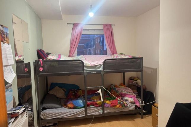 Flat 14, Topaz Court , 580 High Road Leytonstone, London photo 4
