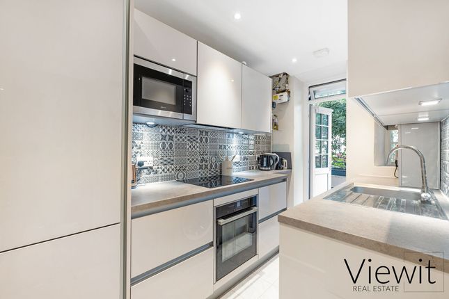 Flat 55, Schomberg House, London photo 2