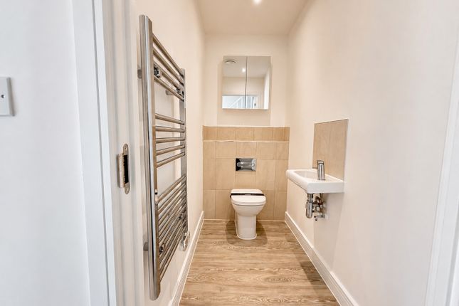 4, Gault Crescent, Cambridgeshire photo 5