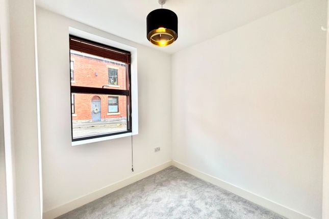65, Reservoir Street, Salford photo 3