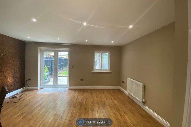 Red Kite Way, High Wycombe photo 5