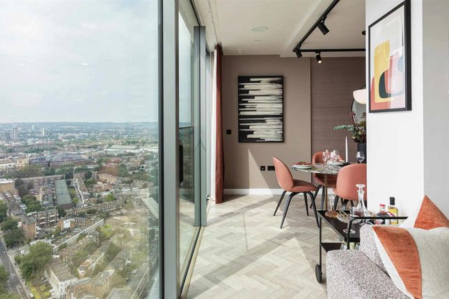 Flat for sale in Siena House, 250 City Road