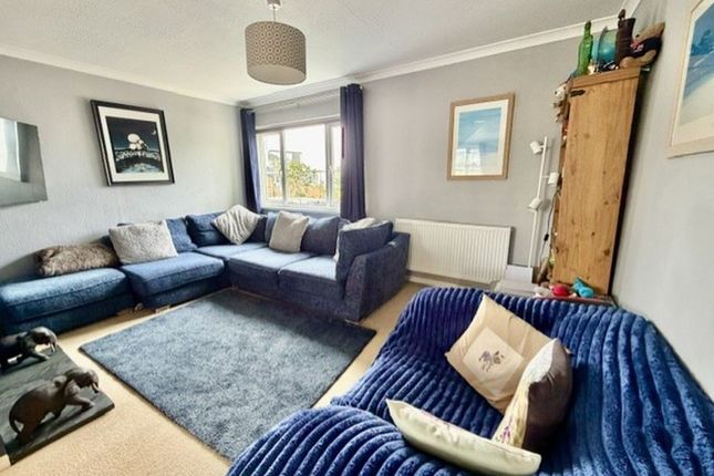 28, The Lawns, Plymouth photo 4