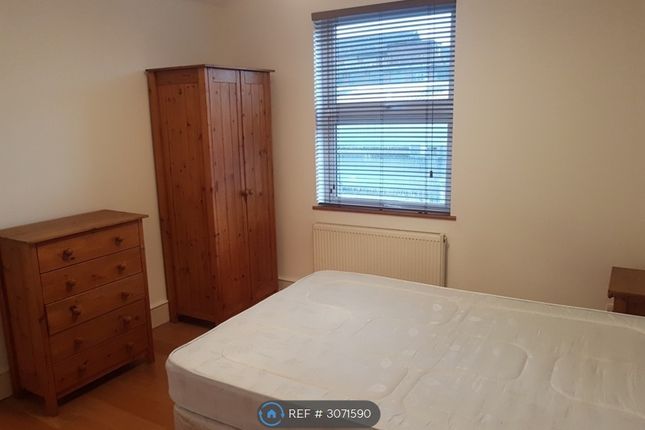 B Brenthurst Road, London photo 3