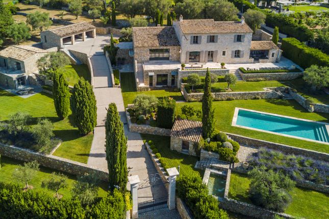 Thumbnail Villa for sale in Mougins, Alpes Maritimes, Provence Alpes Cote D'azur, France