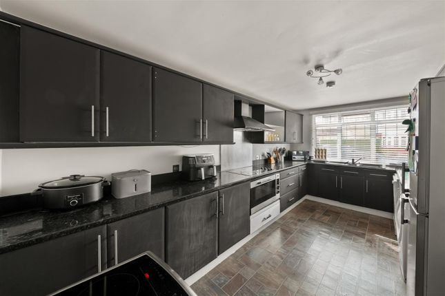 145, Beverley Road, Ruislip photo 4