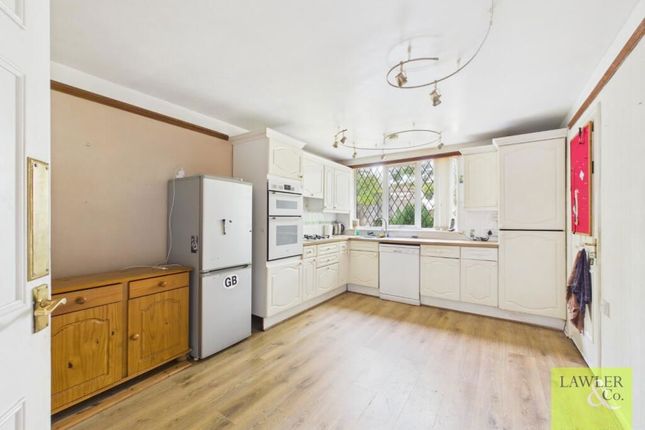 11, Dryden Close, Stockport photo 3