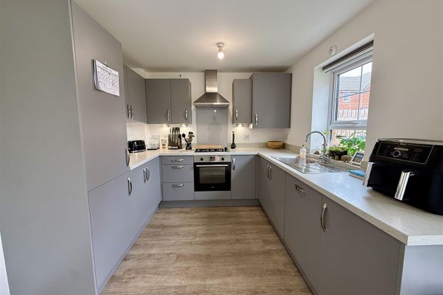 7, Barrow Drive, Coleford photo 2
