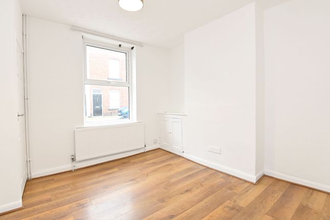 14 Grove Street, Harrogate photo 3