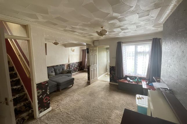 118, Teglan Park, Ammanford photo 5