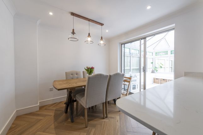 21, Bryony Gardens, Gillingham photo 4
