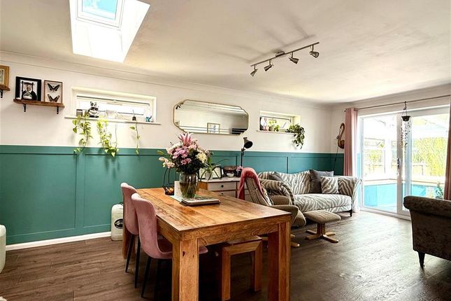 Lounge/Diner