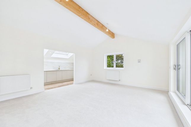Flat 11A Sonny Rae Villa, Thurlow Road, Torquay photo 3