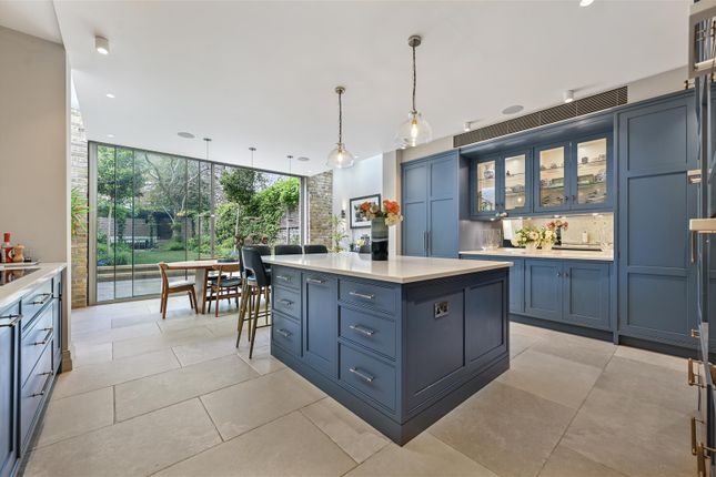 185, Hammersmith Grove, London photo 3