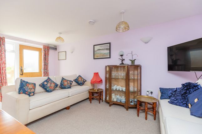 6 Waverley Farm Court, Furge Lane, Templecombe photo 2