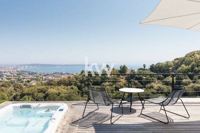 Detached house for sale in Street Name Upon Request, Le Golfe Juan, Fr