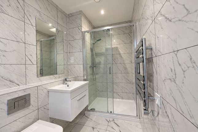 Rize Court, Flat 10, 96, High Street, Maidenhead photo 3